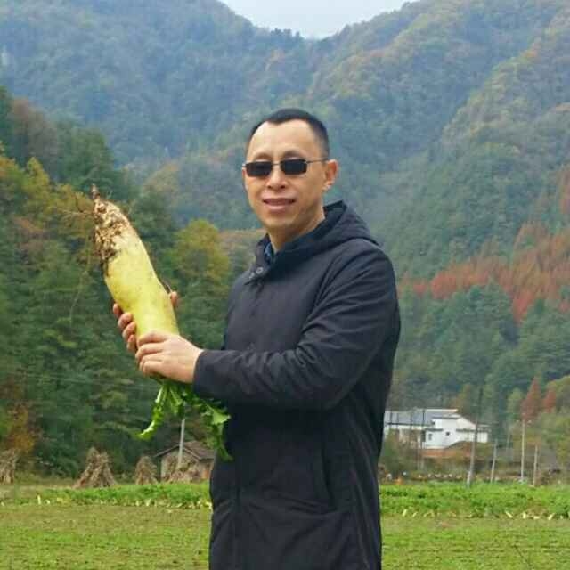 墨迹男的第一张照片--南安征婚网