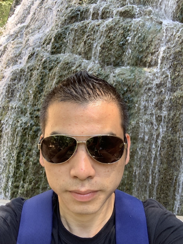 高兴的第二张照片--南安征婚网