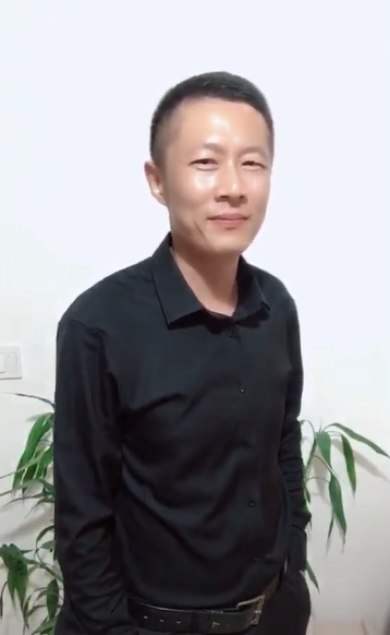 地huhi的第一张照片--南安征婚网