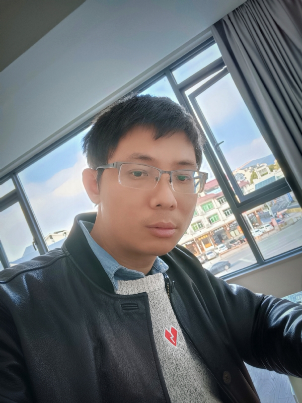 也许只是缺少一个拥抱的第二张照片--南安征婚网