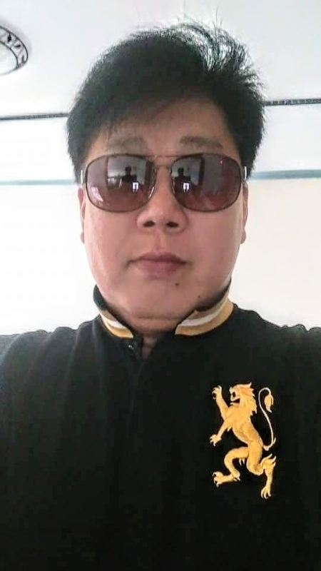 含笑半步癲的第一张照片--南安征婚网
