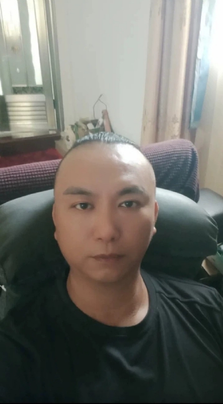 施逸森的第一张照片--南安征婚网