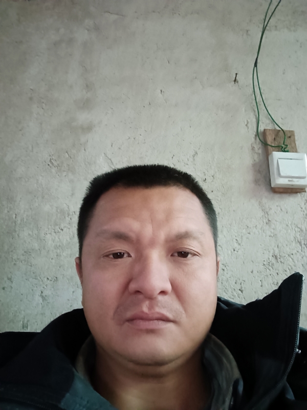 兰成龙的第三张照片--南安征婚网