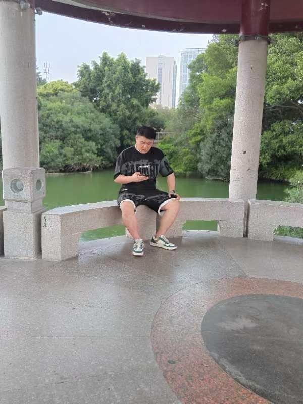 不善挽留的第一张照片--南安征婚网